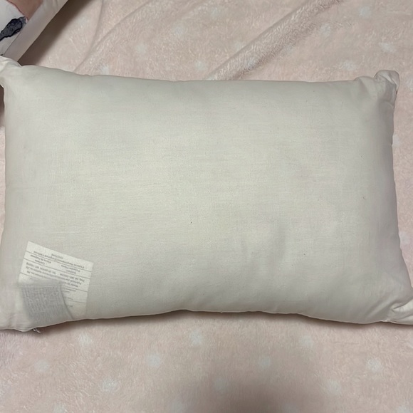 Decor pillows new condition! - Picture 4 of 5